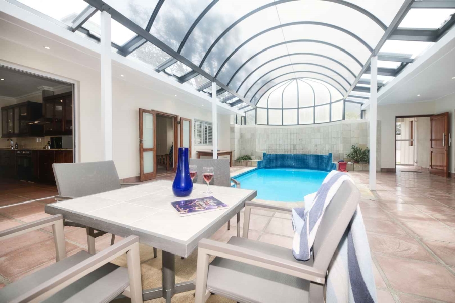 5 Bedroom Property for Sale in Fernkloof Estate Western Cape